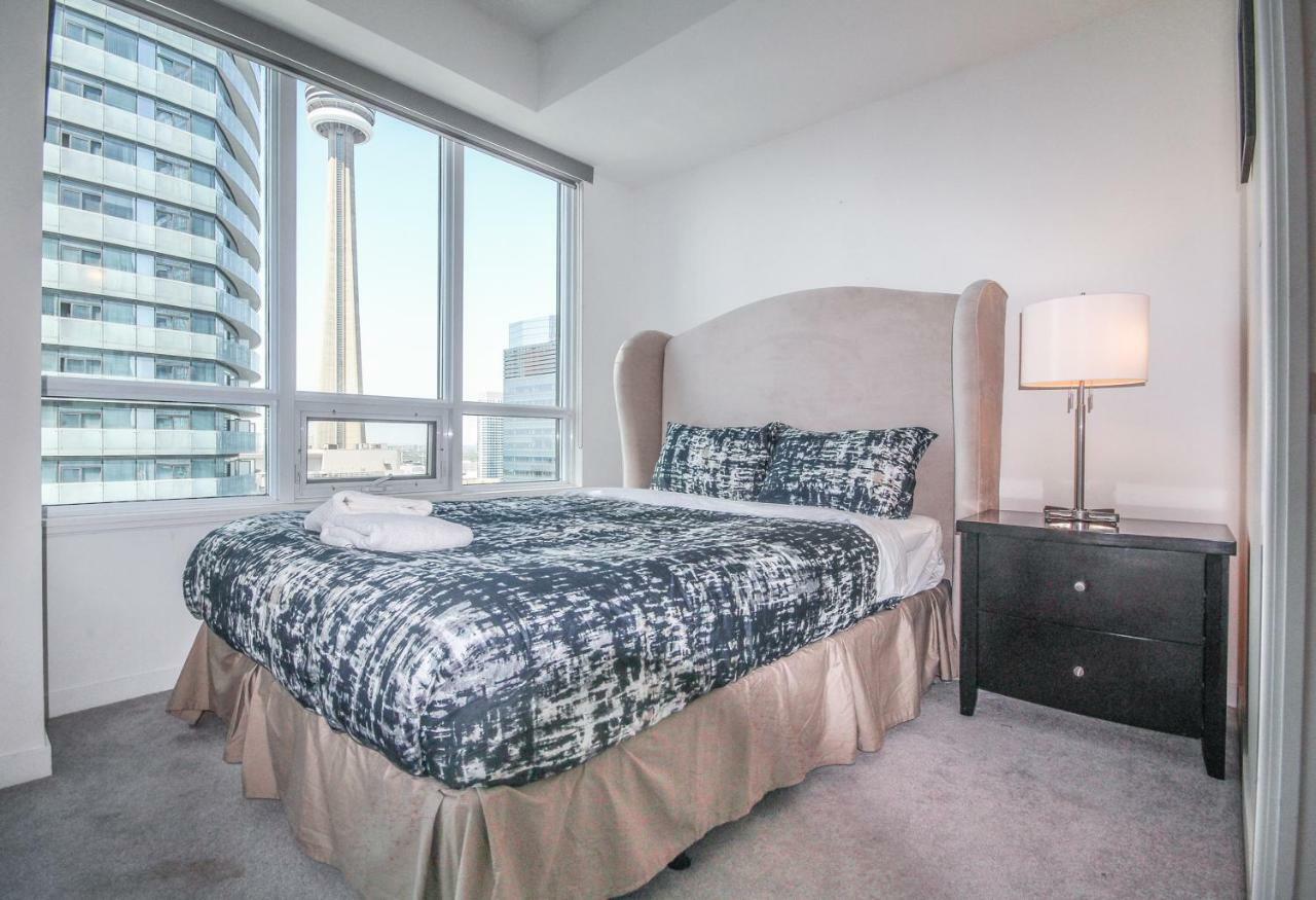 Sarkar Suites - Maple Leaf Square Торонто Экстерьер фото