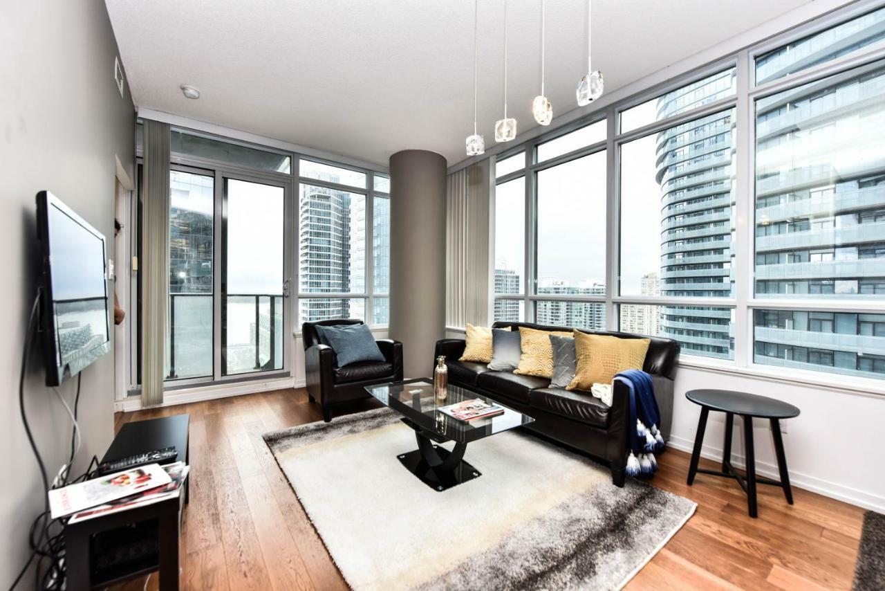 Sarkar Suites - Maple Leaf Square Торонто Экстерьер фото