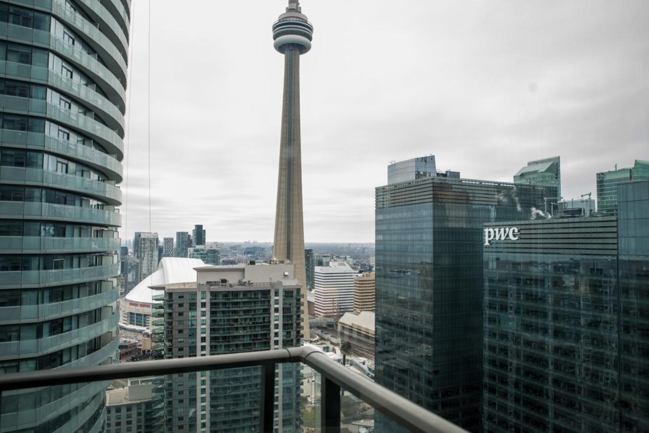 Sarkar Suites - Maple Leaf Square Торонто Экстерьер фото