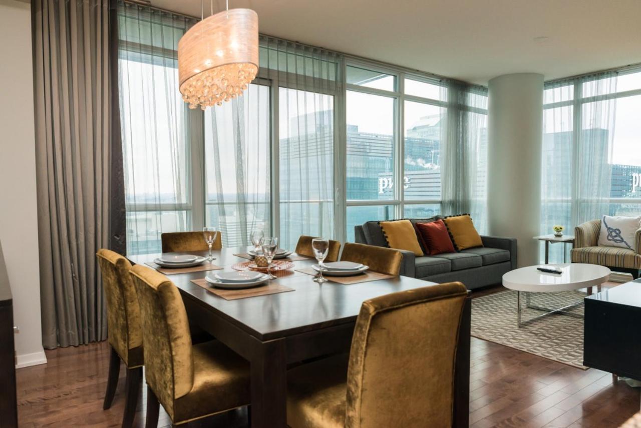 Sarkar Suites - Maple Leaf Square Торонто Экстерьер фото